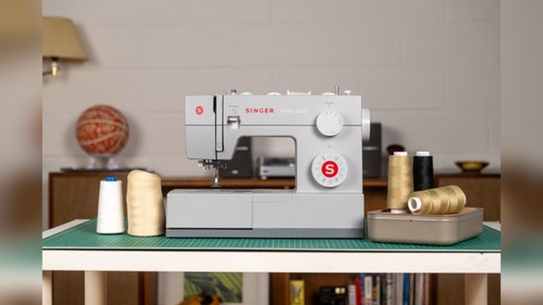What is the Best Liked Singer Sewing Machine for Beginners: Top Picks